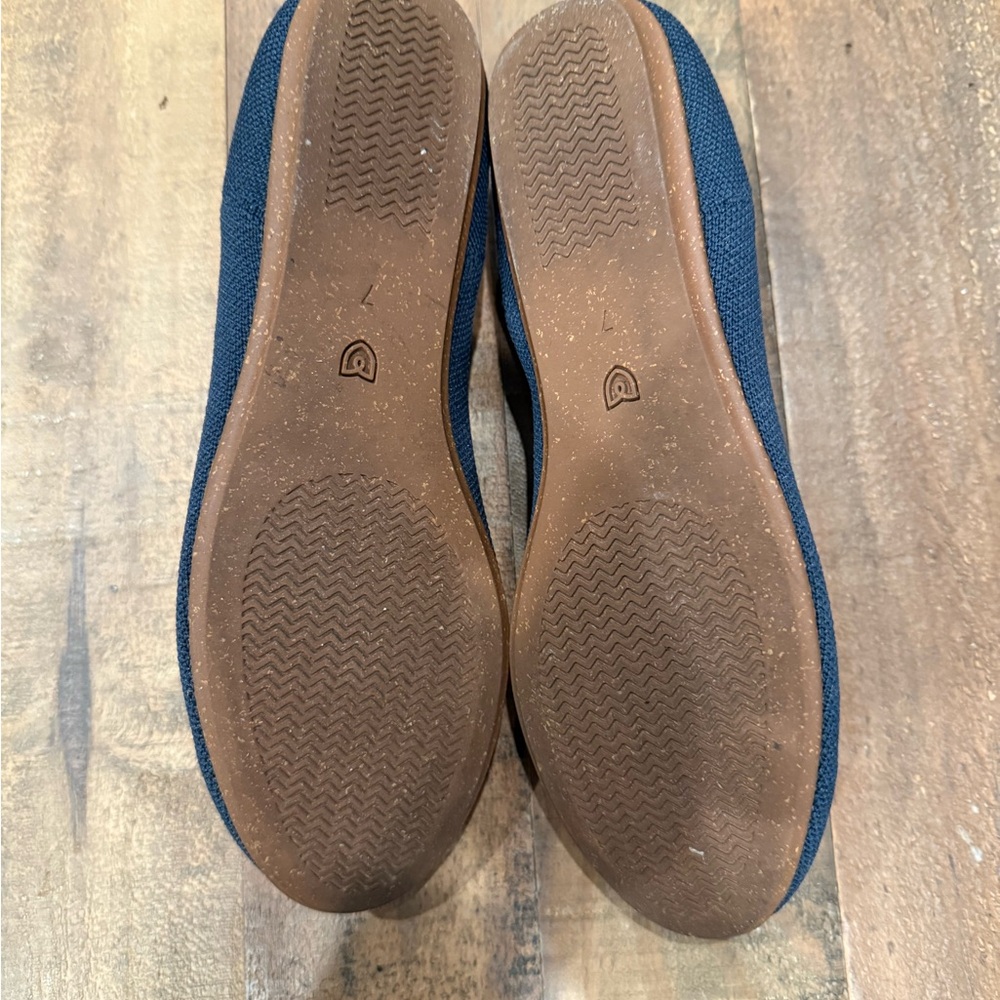 EUC Rothy's The Maritime Flat - Navy Blue | Size 7 - Picture 5 of 6